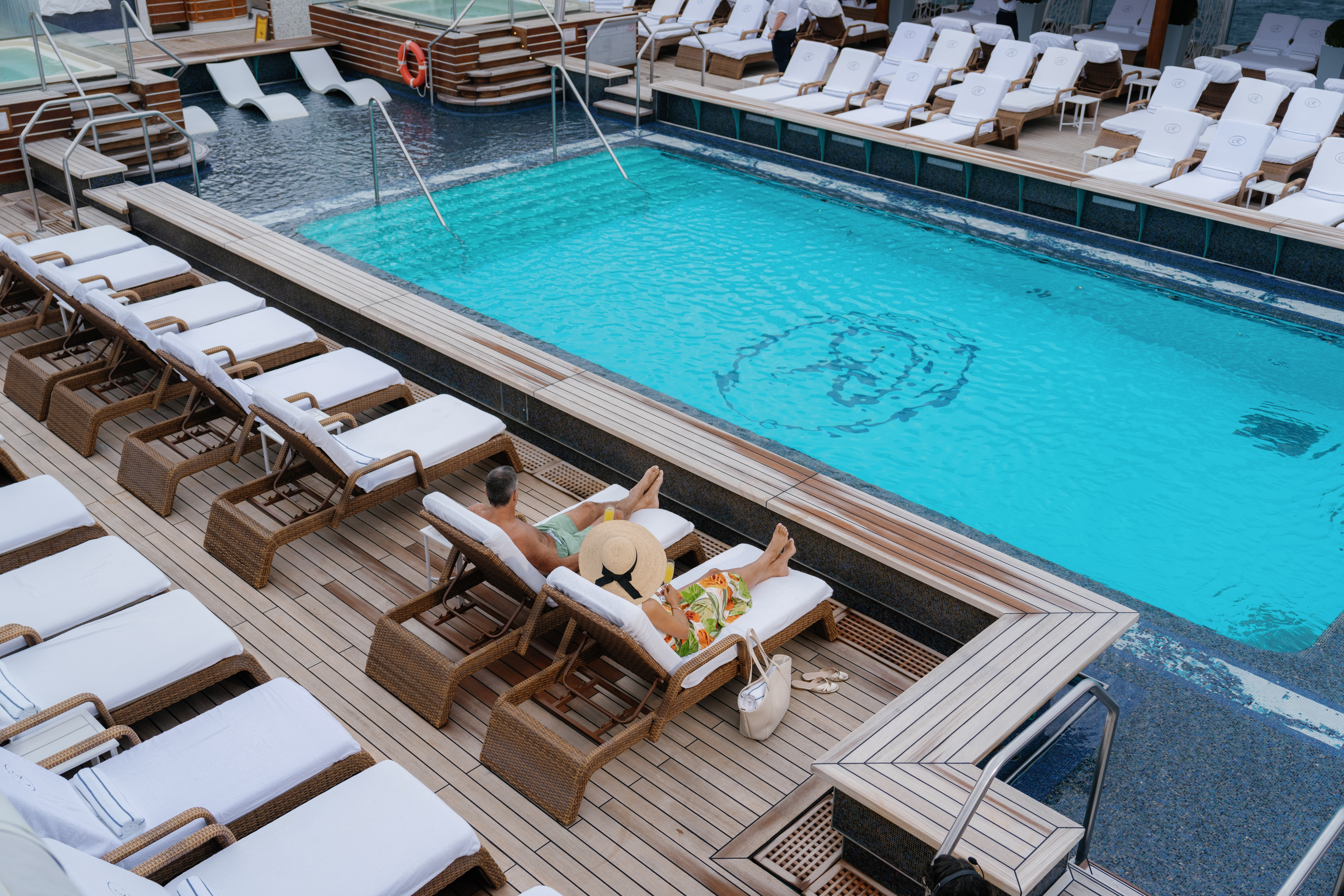 Seven Seas Splendor - Pool Deck 